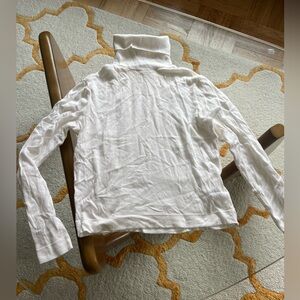 Reserved White Turtleneck Sweatshirt